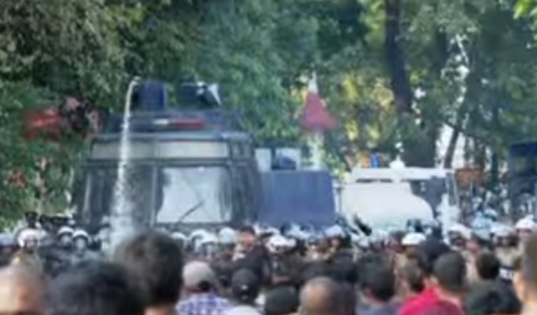 Police Use Water Cannons And Tear Gas To Disperse Iusf Protest Newswire 0321