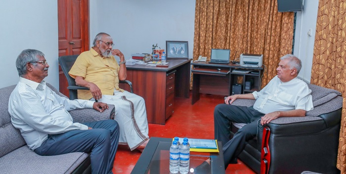 Ranil meets MP Wigneswaran at his residence in Jaffna - Newswire