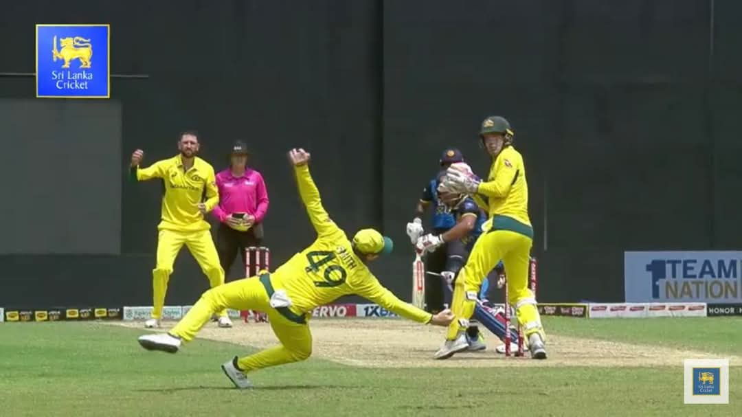 WATCH : Smith grabs beauty to dismiss Wellalage